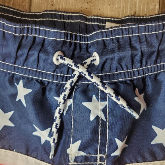 Gymboree Boys Red White & Blue Stars & Stripes Patriotic Flag Print Swim Trunks - Picture 8 of 12